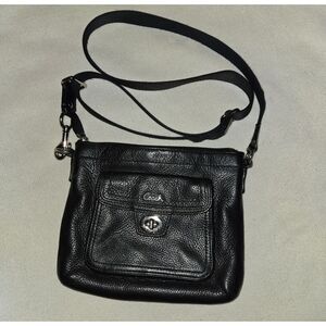 COACH Pebbled Leather Turn-Lock Pocket Crossbody Bag, Style F45012 EUC